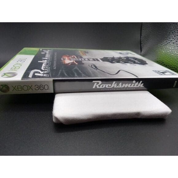 EUC Rocksmith (Microsoft Xbox 360, 2011) CIB No Manual - Picture 3 of 9